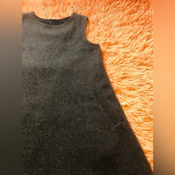 Theory Wool Knit Sleeveless Aline/ Shift Sleeveless Dress. Size 6 - Picture 6 of 14